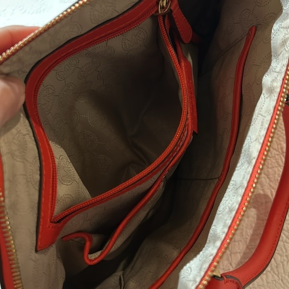 Michael Kors Orange hand bag/crossbody - Picture 7 of 16